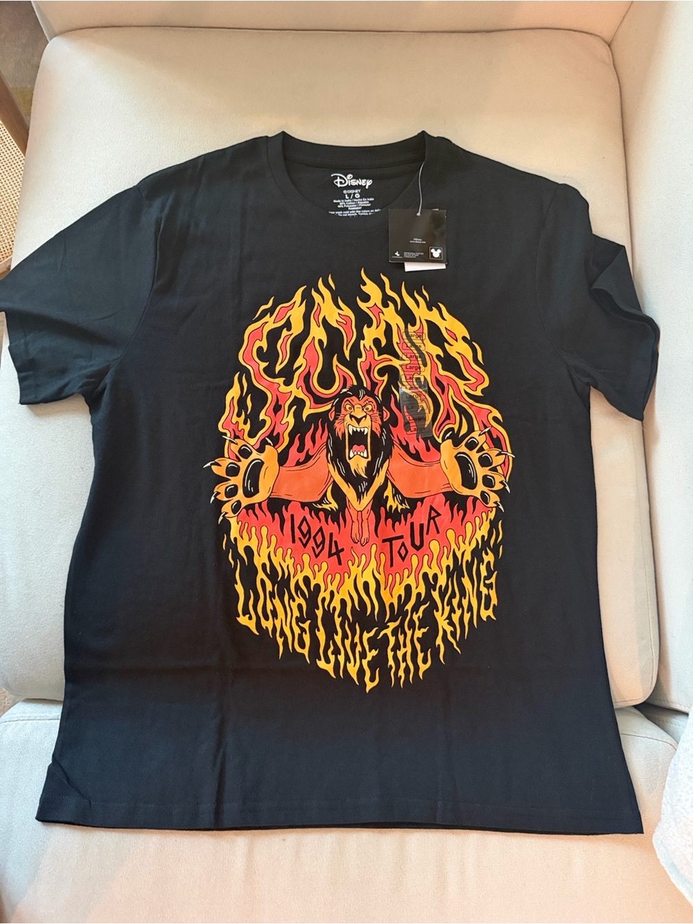 Disney Black Scar Flame Graphic Short Sleeve Tee - Yellow & Red Print Size L